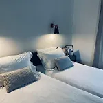 Sandra